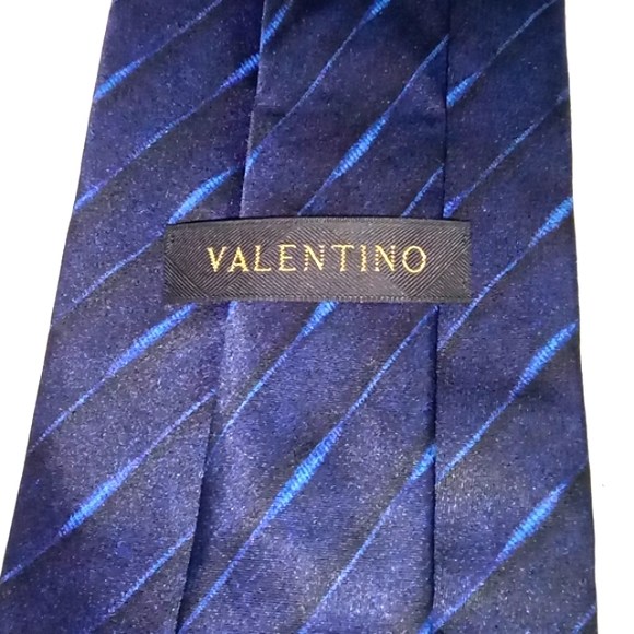 Valentino 100% Silk Navy Stripes Necktie Tie Italy - Picture 8 of 14